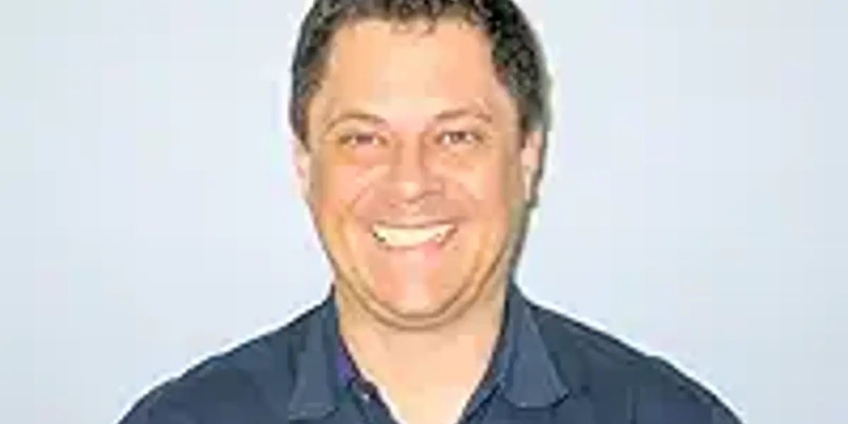 Capa oficial de perfil de André Luiz Ruiz