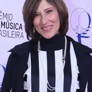 Beth Goulart