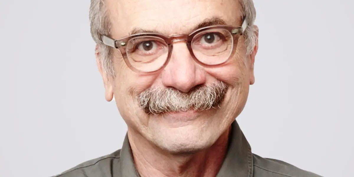 Capa oficial de perfil de David Kelley