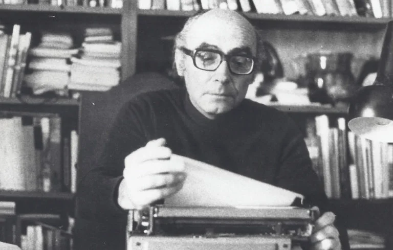 Imagem de capa do perfil de José Saramago