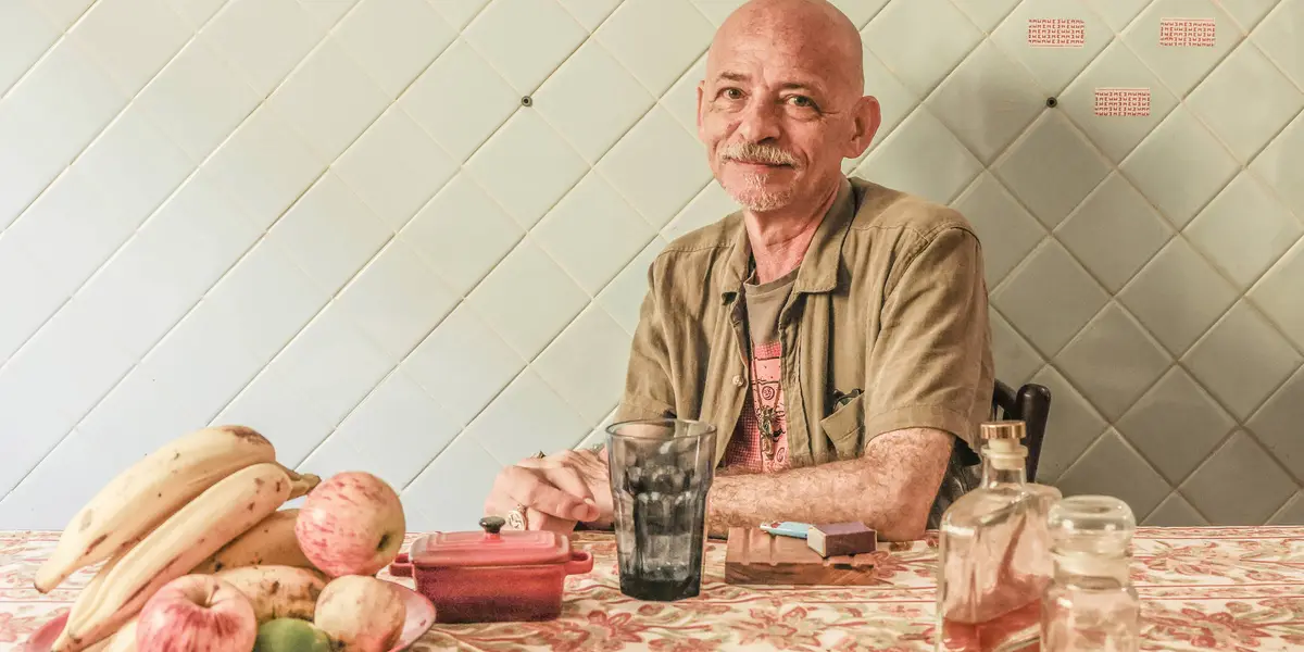 Imagem de capa do perfil de Lourenço Mutarelli