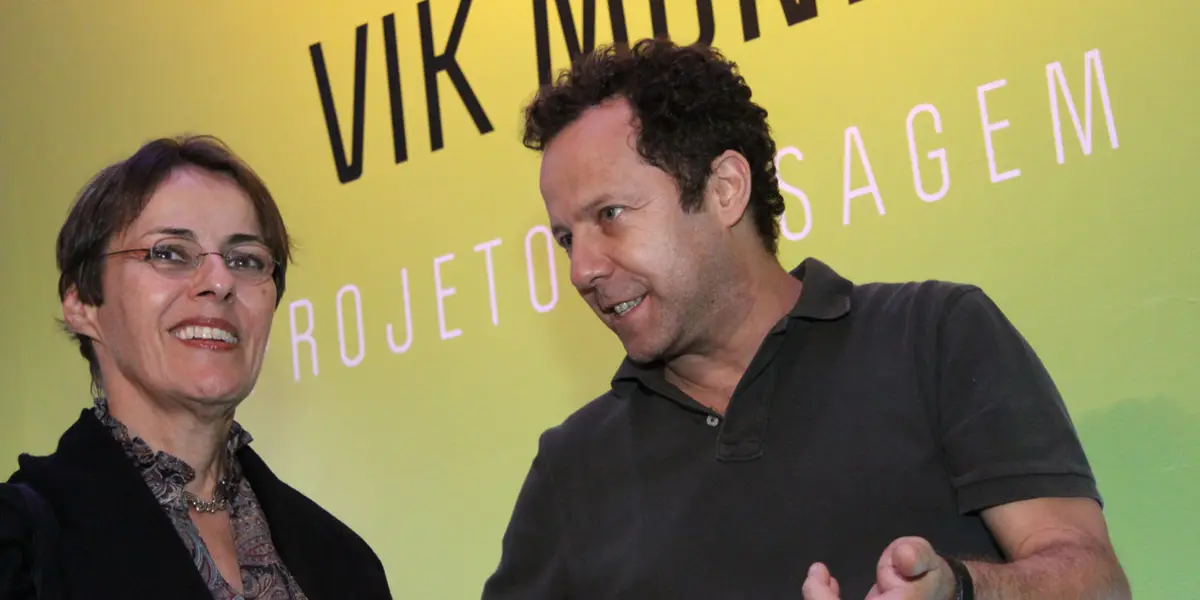 Imagem de capa do perfil de Vik Muniz